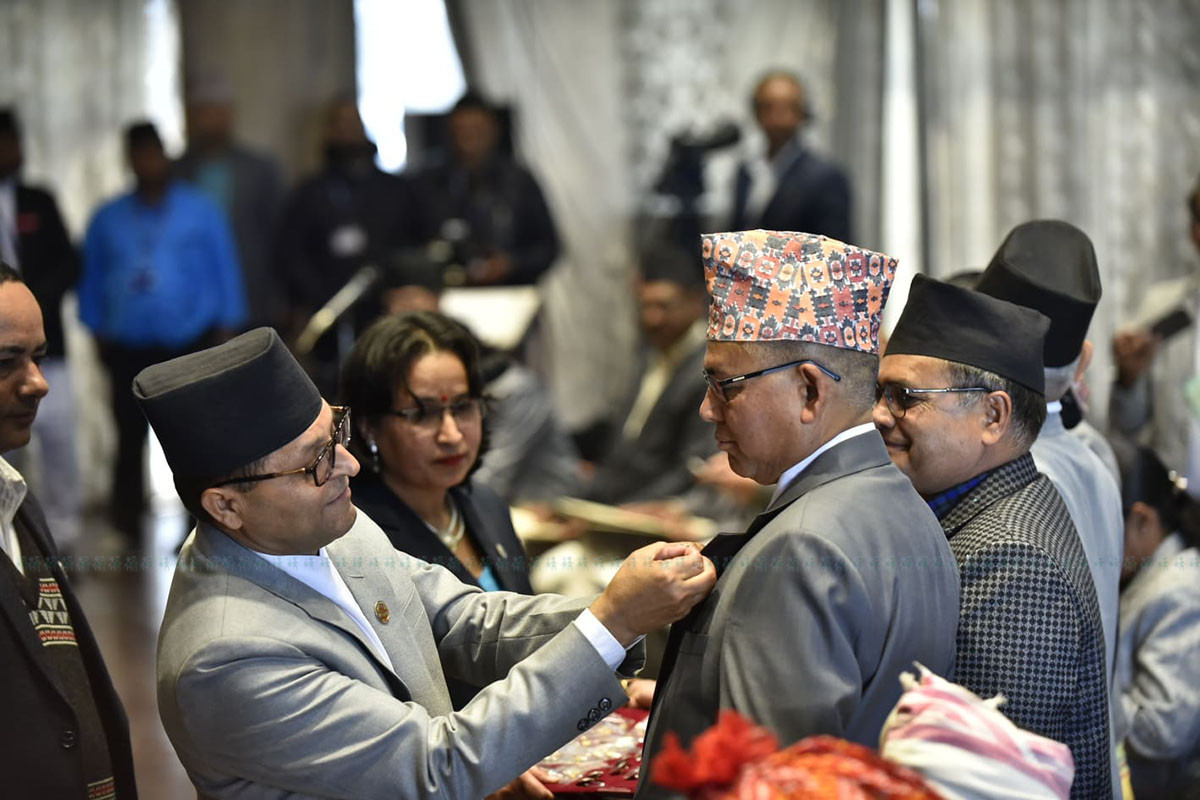 https://raracms.setopati.com/uploads/shares/2020/sujita/rastriya sabha oath/oath taking (1).jpg